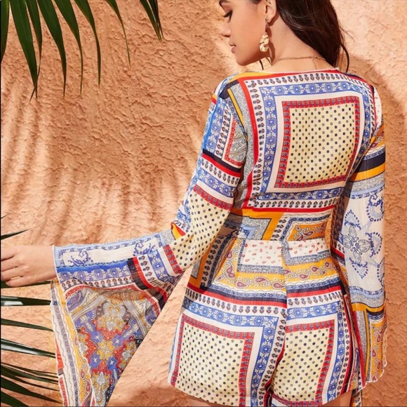 2 Romper - Picture 3 of 8